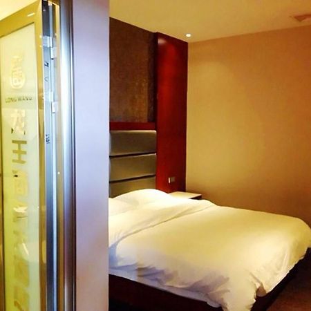 Longwang Business Hotel Liuzhou Eksteriør bilde