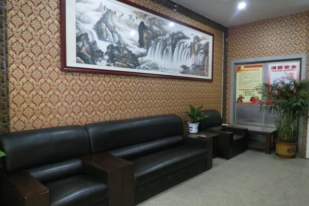 Longwang Business Hotel Liuzhou Eksteriør bilde
