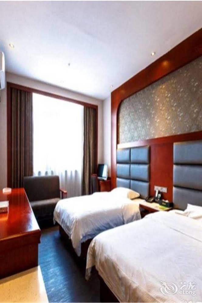 Longwang Business Hotel Liuzhou Eksteriør bilde